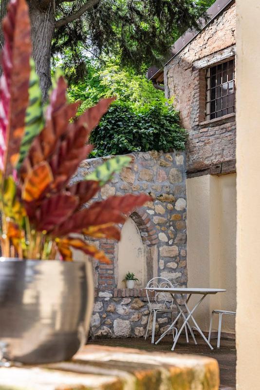 Suite with Kitchenette and Garden
